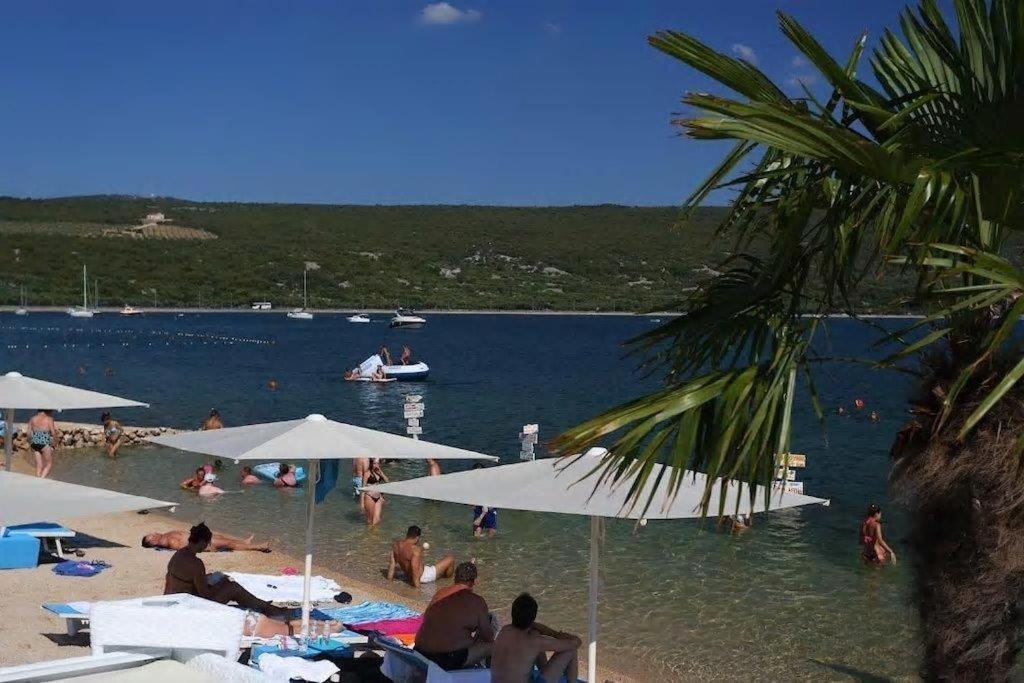 Apartmani Braut Kornić Exterior foto