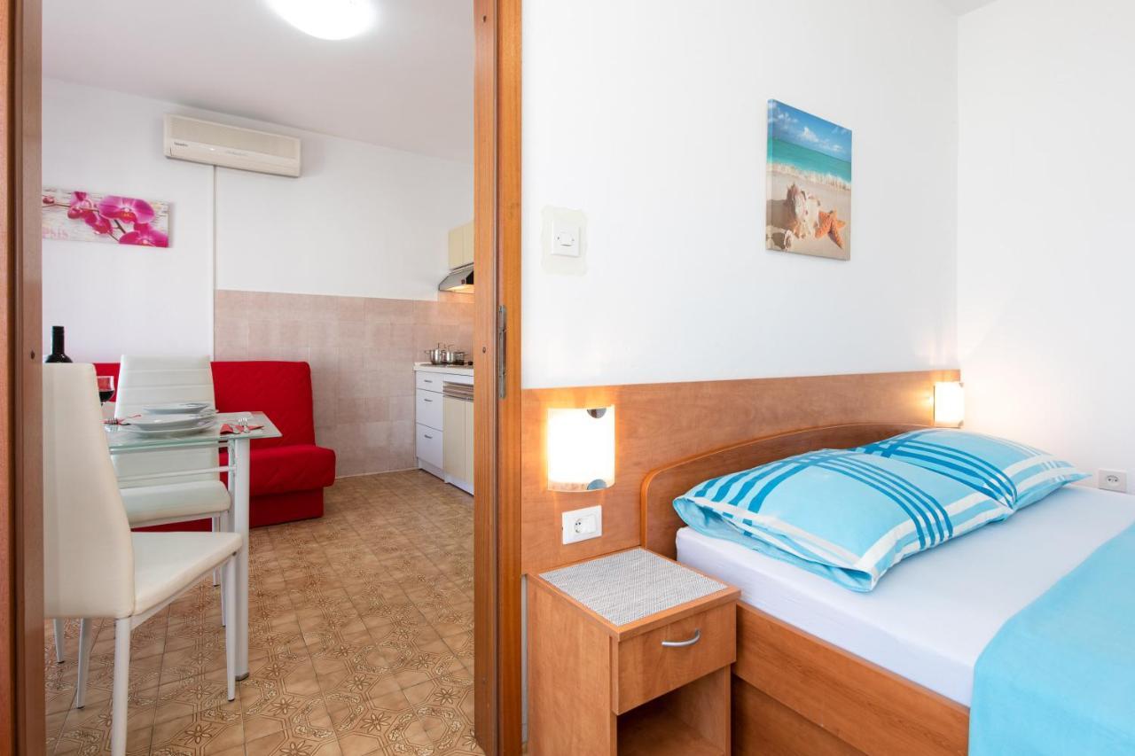 Apartmani Braut Kornić Exterior foto
